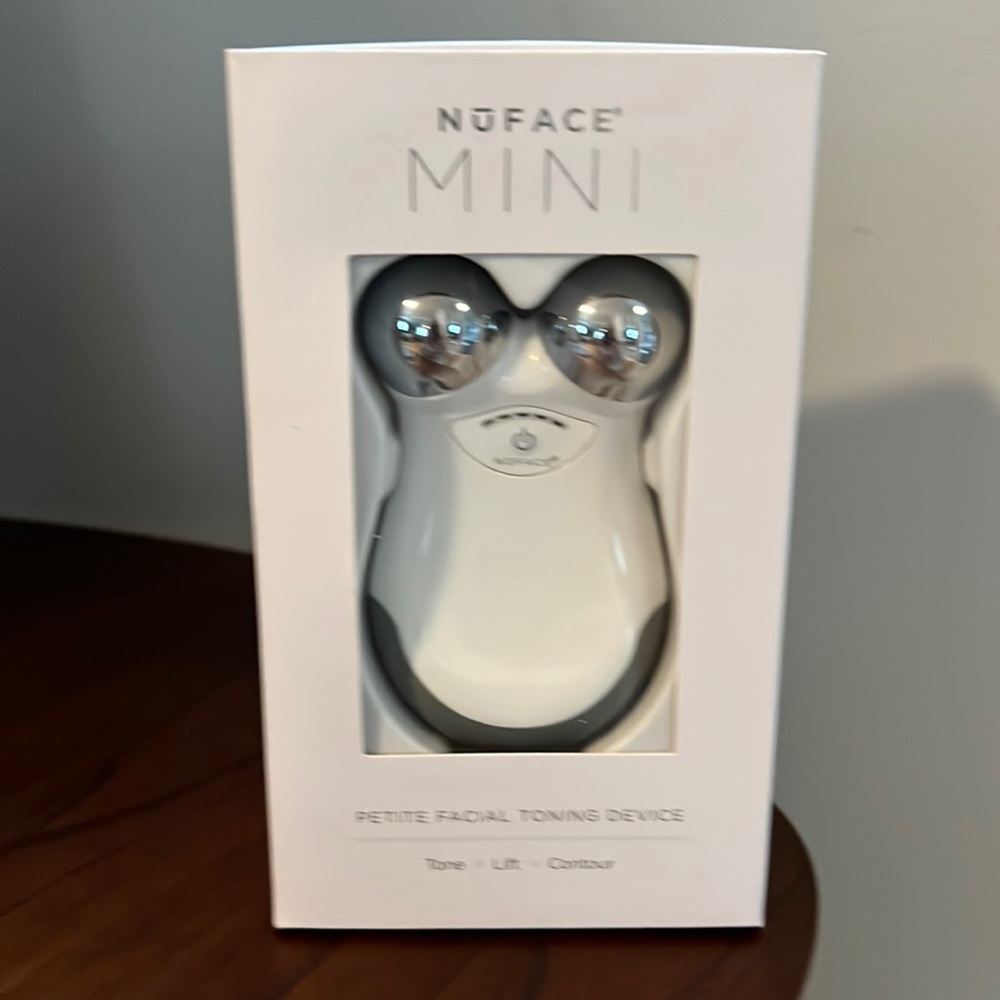 NUFACE mini complete
